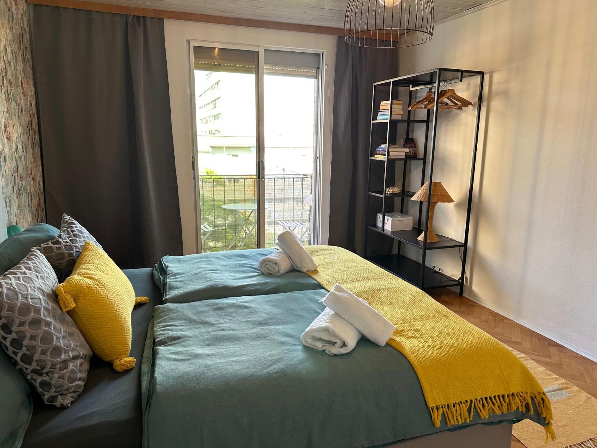Moderne Wohnung Mit 2 Balkonen, Self Check-In, Parking Graz Exterior photo